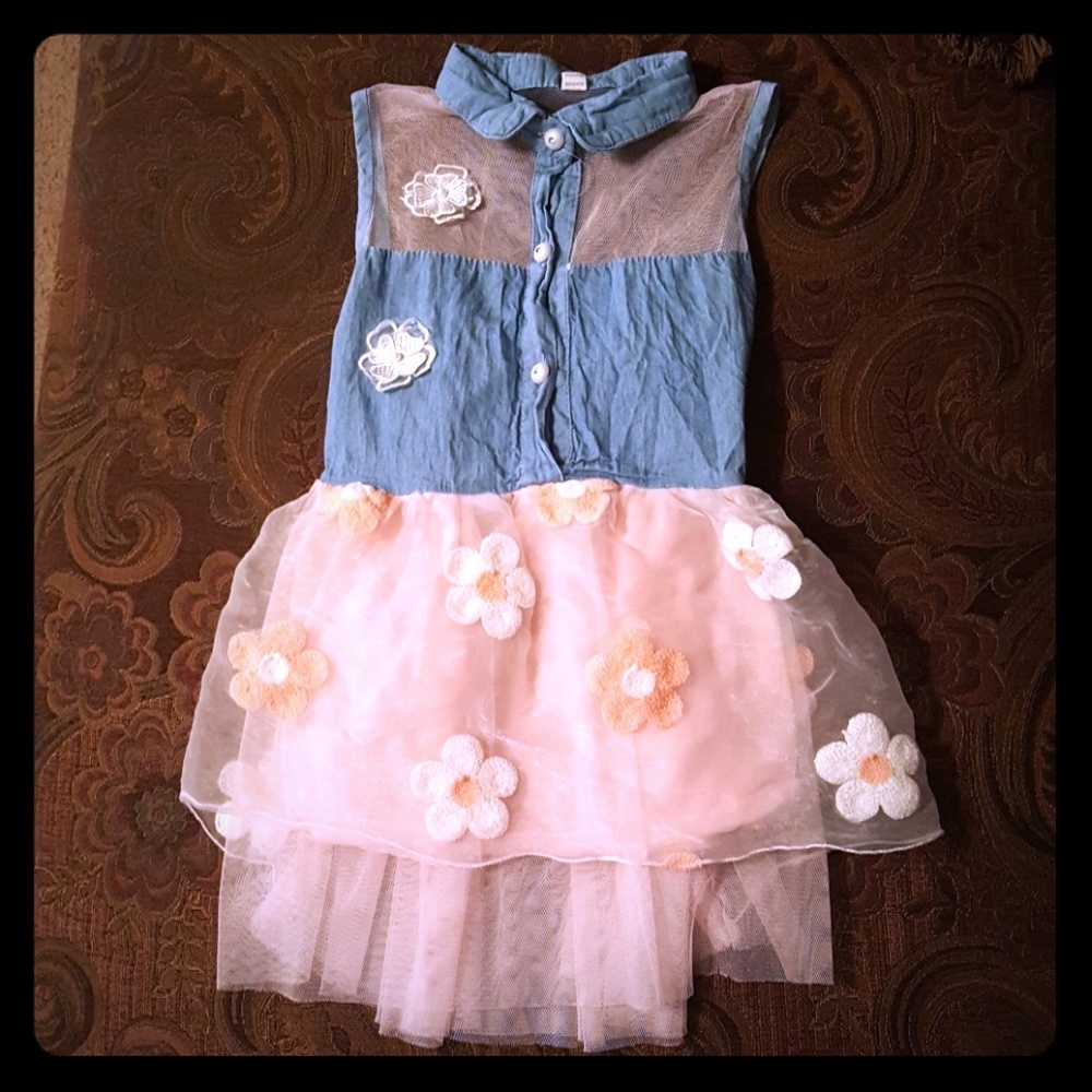 Girls dress